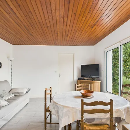 Maison Pour 4 Adultes Et 1 Enfant Avec Jardin Casa de Férias *