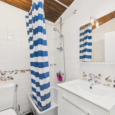 Nyaraló Maison Pour 4 Adultes Et 1 Enfant Avec Jardin