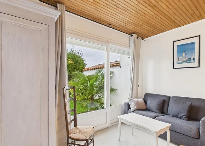 Maison Pour 4 Adultes Et 1 Enfant Avec Jardin * Le Morinant